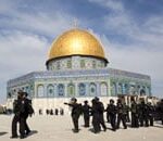 اقتحام الأقصى: عشرات المستوطنين يثيرون توتراً خطيراً واعتقالات في الضفة - المهجر نت