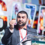احتجاز صحفي بريطاني في الولايات المتحدة: صادم بسبب انتقاده لإسرائيل - المهجر نت