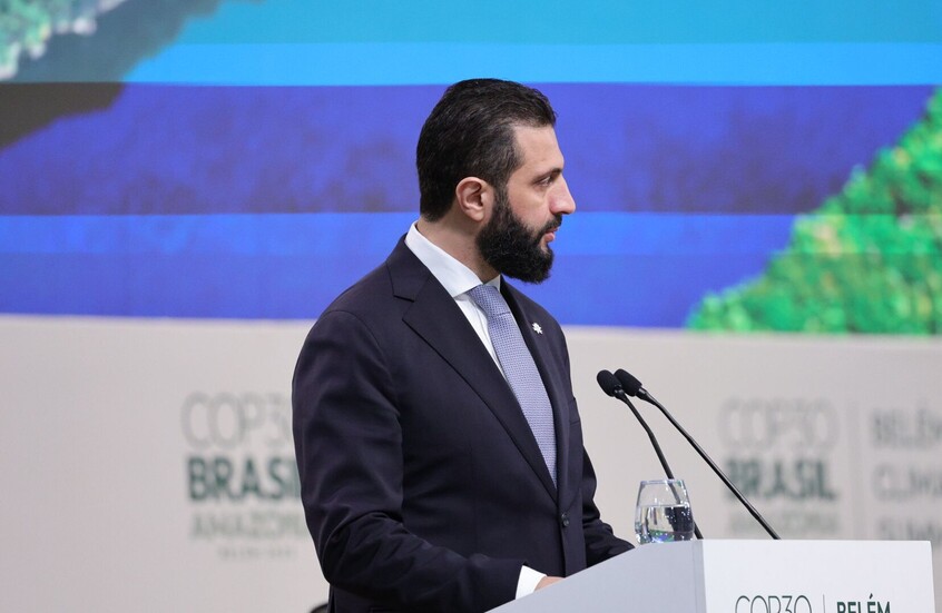 الرئيس السوري أحمد الشرع يلتقي الجالية السورية في البرازيل بلقاء مؤثر - المهجر نت