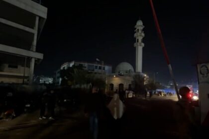 مجزرة عين الحلوة: إضراب شامل وحداد عام في صيدا بعد العدوان الإسرائيلي الصادم - المهجر نت