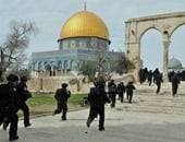 اقتحام المسجد الأقصى: مستوطنون إسرائيليون ينفذون طقوسا استفزازية بحماية الشرطة - المهجر نت