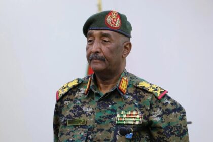 البرهان يترأس اجتماع مجلس الأمن والدفاع بالخرطوم لمواجهة تهديدات مليشيا آل دقلو - المهجر نت