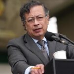 رئيس كولومبيا يكشف حساباته المصرفية للرد على اتهامات تهريب المخدرات الأمريكية - المهجر نت