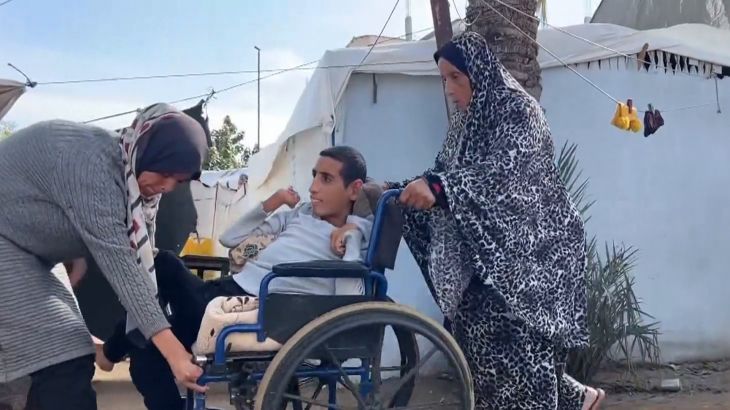 ذوو الإعاقة في غزة: صدمة الأمطار والحصار يكشف أزمة خيامهم المدمرة - المهجر نت