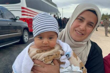 أردوغان في أديامان: فيديو مثير لرضيع يوقف الموكب يكشف تفاصيل مشروع الإعمار الضخم - المهجر نت