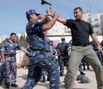 أوروبا تعلن خطة تدريب 3 آلاف شرطى فلسطيني لتعزيز الأمن في غزة - المهجر نت