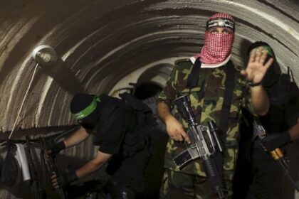 الحرب على غزة: تضارب صادم بشأن مصير مقاتلي حماس في مناطق سيطرة الاحتلال - المهجر نت