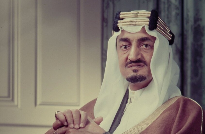 الانسحاب من الحديدة: كشف القصة الصادمة للملك فيصل في مواجهة أوامر الملك المؤسس - المهجر نت
