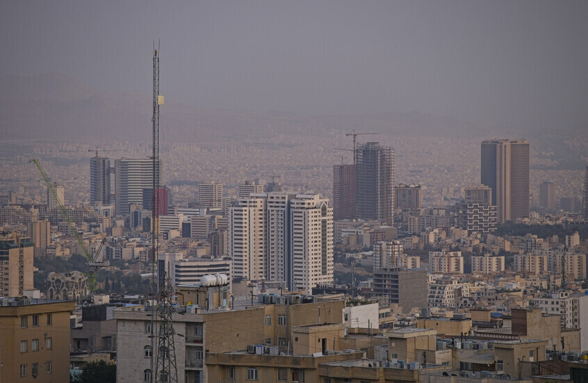فيضانات إيران: تحذيرات خطيرة بعد أشهر من الجفاف وانهيار الموارد المائية - المهجر نت