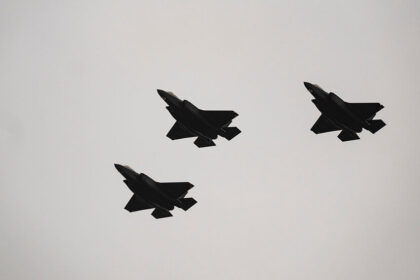 التفوق العسكري الإسرائيلي: تحذير خطير من صفقة F-35 السعودية وتأثيرها الإقليمي - المهجر نت
