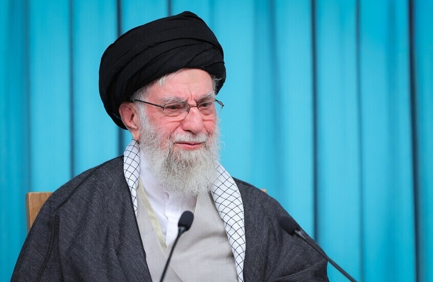 خامنئي يؤكد: لا تعاون مع أمريكا مع استمرار دعمها لإسرائيل وتدخلها الإقليمي - المهجر نت