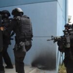 الكويت: ضبط شخص بحالة غير طبيعية بعد إتلاف 7 مركبات في السالمية - المهجر نت