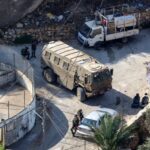استشهاد فلسطيني في مخيم الفارعة واعتداءات الاحتلال على منازل الأسرى المحررين - المهجر نت