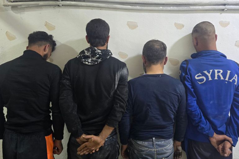 توقيف سوريين: كشف تفاصيل انتهاكات جسيمة بحق المدنيين أيام النظام المخلوع - المهجر نت