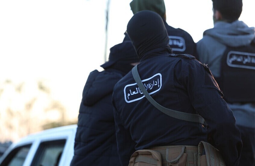 سوريا تسلم لبنان 17 لبنانياً: كشف تفاصيل ضبطهم بعد دخول المياه الإقليمية بشكل غير قانوني - المهجر نت