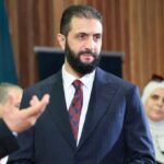 فيديو الرئيس السوري الشرع يلعب كرة السلة يثير جدلاً ورسائل سياسية مهمة - المهجر نت