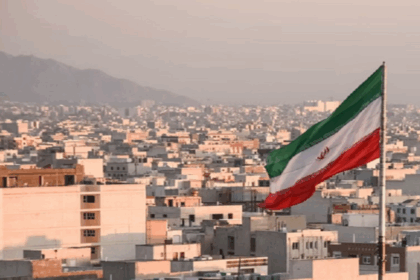 أزمة المياه في طهران: قرار صادم بخفض الضغط ليلاً وتحذيرات خطيرة من تفاقم الجفاف - المهجر نت