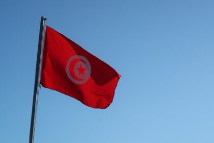 إضراب جوهر بن مبارك: تطور خطير ونقله إلى المستشفى وسط تصاعد أزمة المعتقلين السياسيين - المهجر نت