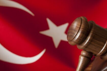 المحكمة التركية تعيد النظر في قضية قصر روسي: قرار صادم يعيد الجدال - المهجر نت
