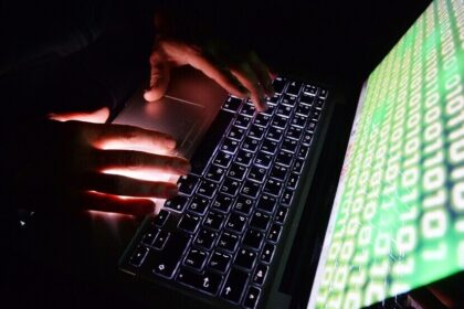 اختراق تويتر: بريطانيا تصادر 5.4 مليون دولار من قرصان البيتكوين الصادم - المهجر نت
