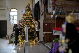 عيد الميلاد في غزة: فرحة منقوصة وتحضيرات مسيحية حذرة بعد الحرب - المهجر نت