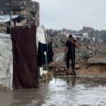 قطاع غزة: 14 شهيداً بسبب البرد والانهيارات وقرار أممي عاجل للمساعدات - المهجر نت