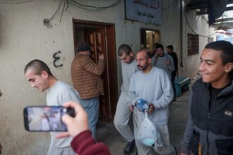 الاحتلال يفرج عن أسرى غزة: تفاصيل مهمة عن أوضاع المعتقلين - المهجر نت