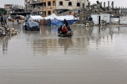 منخفض بيرون في غزة: 14 شهيدًا ودمار واسع للمباني والخيام - المهجر نت