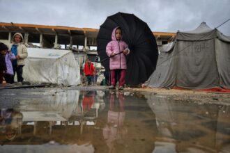 المنخفضات الجوية في غزة: حصيلة صادمة للوفيات وتفاصيل إنسانية مقلقة - المهجر نت