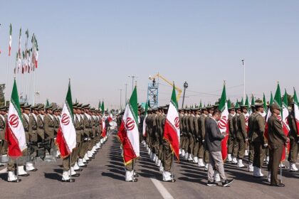 الجيش الإيراني: استراتيجية الدفاع حاسمة ولن نبدأ أي هجوم - المهجر نت