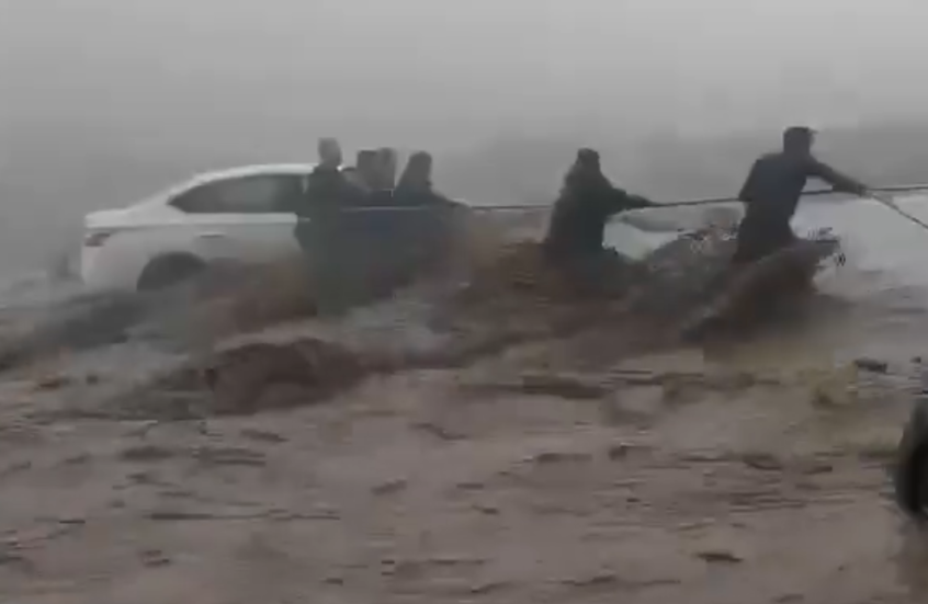 السيول في العراق: تحذيرات مهمة من الأنواء الجوية مع استمرار الأمطار الغزيرة - المهجر نت