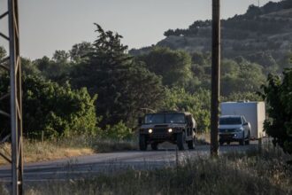 الاحتلال الإسرائيلي في القنيطرة: اعتقال شابين وتوغل خطير في جنوبي سوريا - المهجر نت