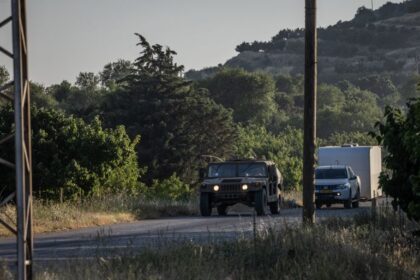 الاحتلال الإسرائيلي في القنيطرة: اعتقال شابين وتوغل خطير في جنوبي سوريا - المهجر نت