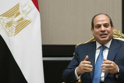 السيسي يحبط خطة الموساد في سيناء: كشف صادم لتفاصيل إجلاء الفلسطينيين - المهجر نت