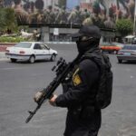 إيران تعتقل نرجس محمدي الحائزة على نوبل للسلام 2023 في مشهد - المهجر نت