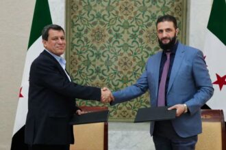 قسد تؤجل زيارة قائدها إلى دمشق: تفاصيل مهمة تكشف تعقيدات المشهد السوري - المهجر نت