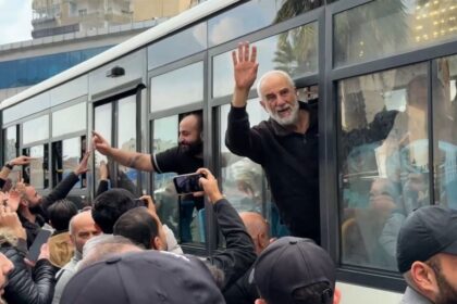 الإفراج عن العسكريين في سوريا: قرار مهم يشمل 70 عنصرا دون جرائم حرب - المهجر نت