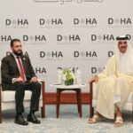 الرئيس السوري وأمير قطر يجتمعان في الدوحة: لقاء صادم وحصري خلال منتدى الدوحة 2025 - المهجر نت