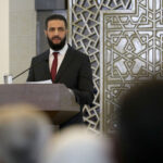 الشرع يحذر: التفريط بإنجازات الثورة السورية يضاعف الأثمان بشكل صادم - المهجر نت