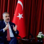 تركيا تحدد شروطًا حاسمة لفتح المعابر مع سوريا وتعزيز التعاون الإقليمي - المهجر نت