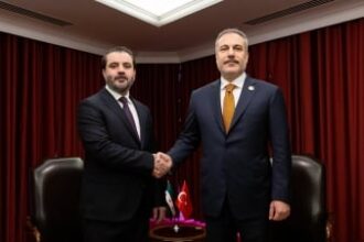 مباحثات تركيا وسوريا في الدوحة: كشف تفاصيل التعاون بعد إسقاط الأسد - المهجر نت