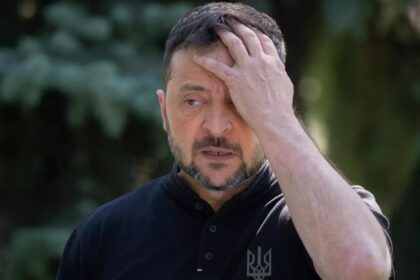 زيلينسكي محاصر: فضائح الفساد والإخفاقات العسكرية تهدد موقفه التفاوضي في أوكرانيا - المهجر نت