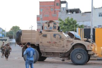 استهداف المسيرات في عدن: تفاصيل خطيرة حول الهجوم فوق قصر معاشيق وتداعياته - المهجر نت