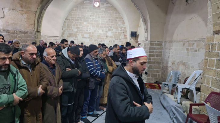 صلاة الغائب على قادة القسام وأبو عبيدة: مشهد مؤثر ورسائل صمود من غزة والعالم - المهجر نت