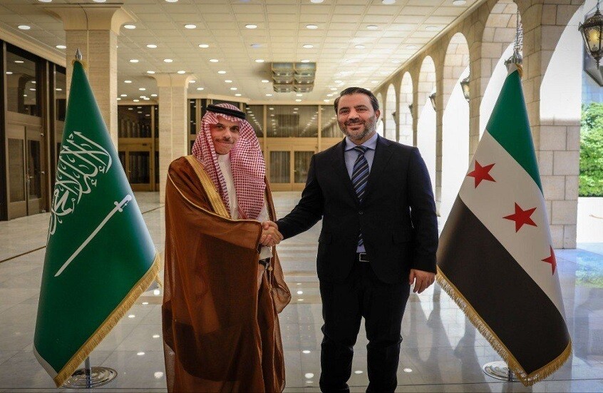المستجدات السورية: بن فرحان يبحث تطورات حاسمة مع الشيباني واتصالات دولية مؤثرة - المهجر نت