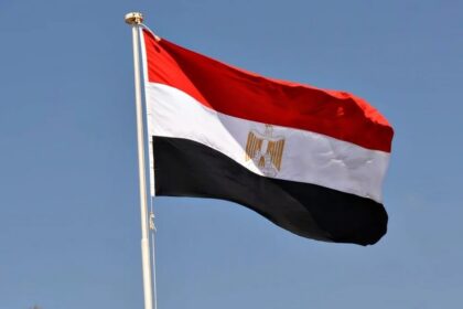 الأزمة في اليمن: بيان مصري حاد بعد توتر سعودي–إماراتي وتحذيرات خطيرة - المهجر نت